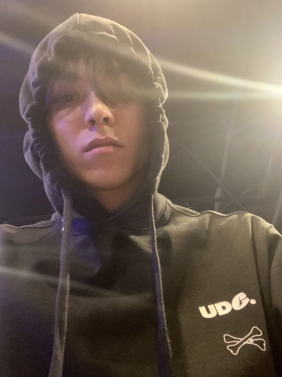 V8 ᯓ★ tweet media