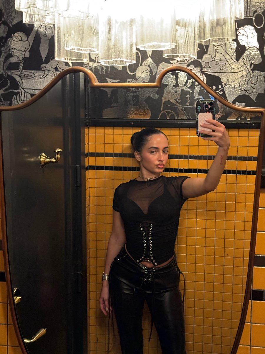 kristina tweet media