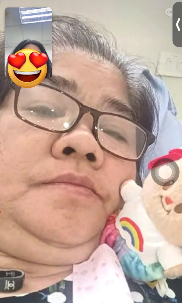 แล้วจังหวะที่เนยมาเม้น คุณยายคือเริ่มกลัวการให้คีโมพอดี เค้าพกตุ๊กตาน้องเนยติดมือไปรอให้คีโมเข็มแรกด้วย อยากบอกว่า ที่เนยมาไล่ดูคลิปแล้วคอมเม้น มีคนกำลังใช้พลังนี้ในการสู้กับยานะ ขอบคุณเนยมากๆ🤍 ขอบคุณทุกคนด้วยนะคะ แม่ตามอ่านของทุกคนตลอดเลย 🫳🏼 #butterbear #ด้อมน้องเนย