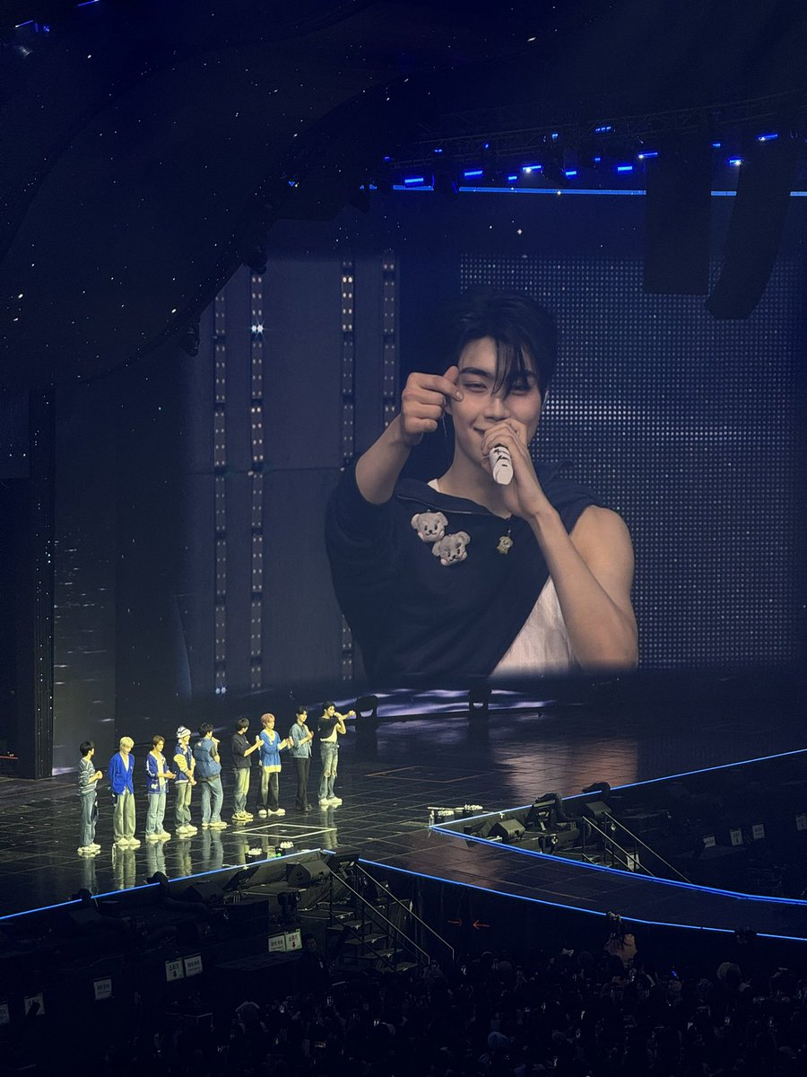 gonukie_e's tweet photo. forever grateful for all the happy memories i’ve made with you and zeroses, thank you for letting me spend the past three years by your side. i’ll love you always my nine <333 https://t.co/LpfQSgqVDH