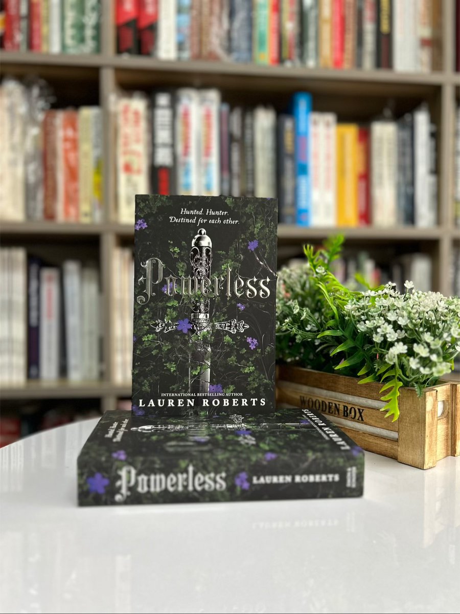 Nelo 👸🏾 Online book vendor in Abuja 📚 tweet media