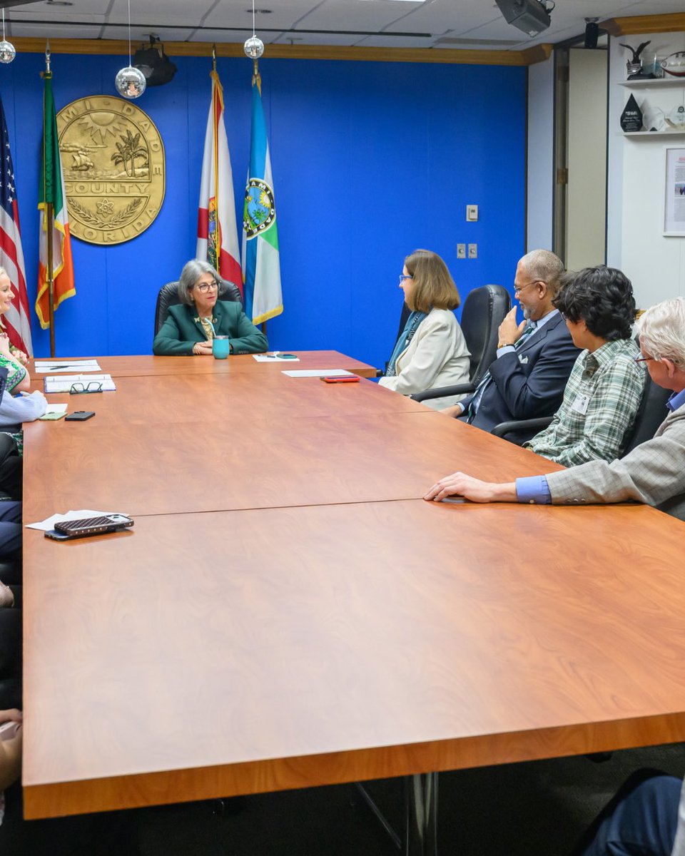 Daniella Levine Cava tweet media