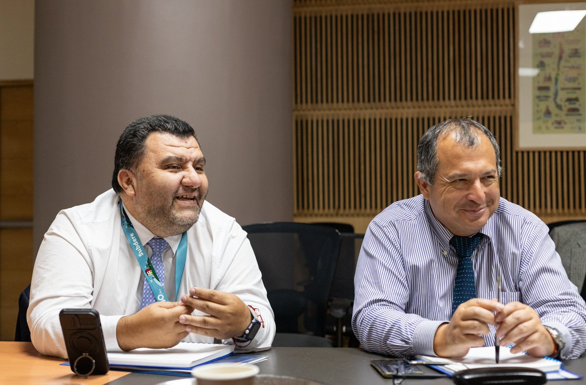 laSubdere's tweet photo. Las personas no pueden esperar.

El Subsecretario Sebastián Figueroa se reunió con el equipo y los Jefes de División de la Subdere para avanzar en las prioridades del Gobierno de Emergencia.

Estamos #TrabajandoParaUsted 🇨🇱 https://t.co/EwEo8D4jIY