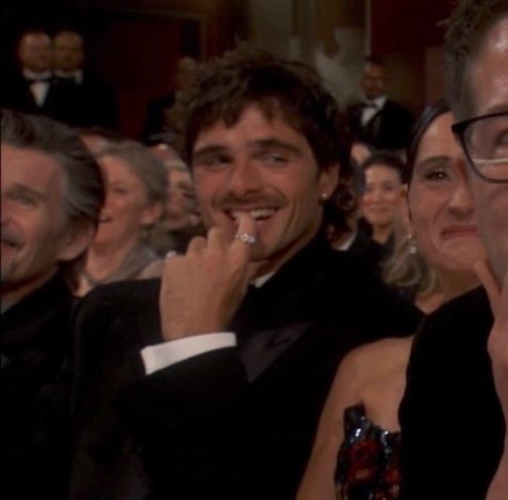 mia (@miaclai) on Twitter photo 