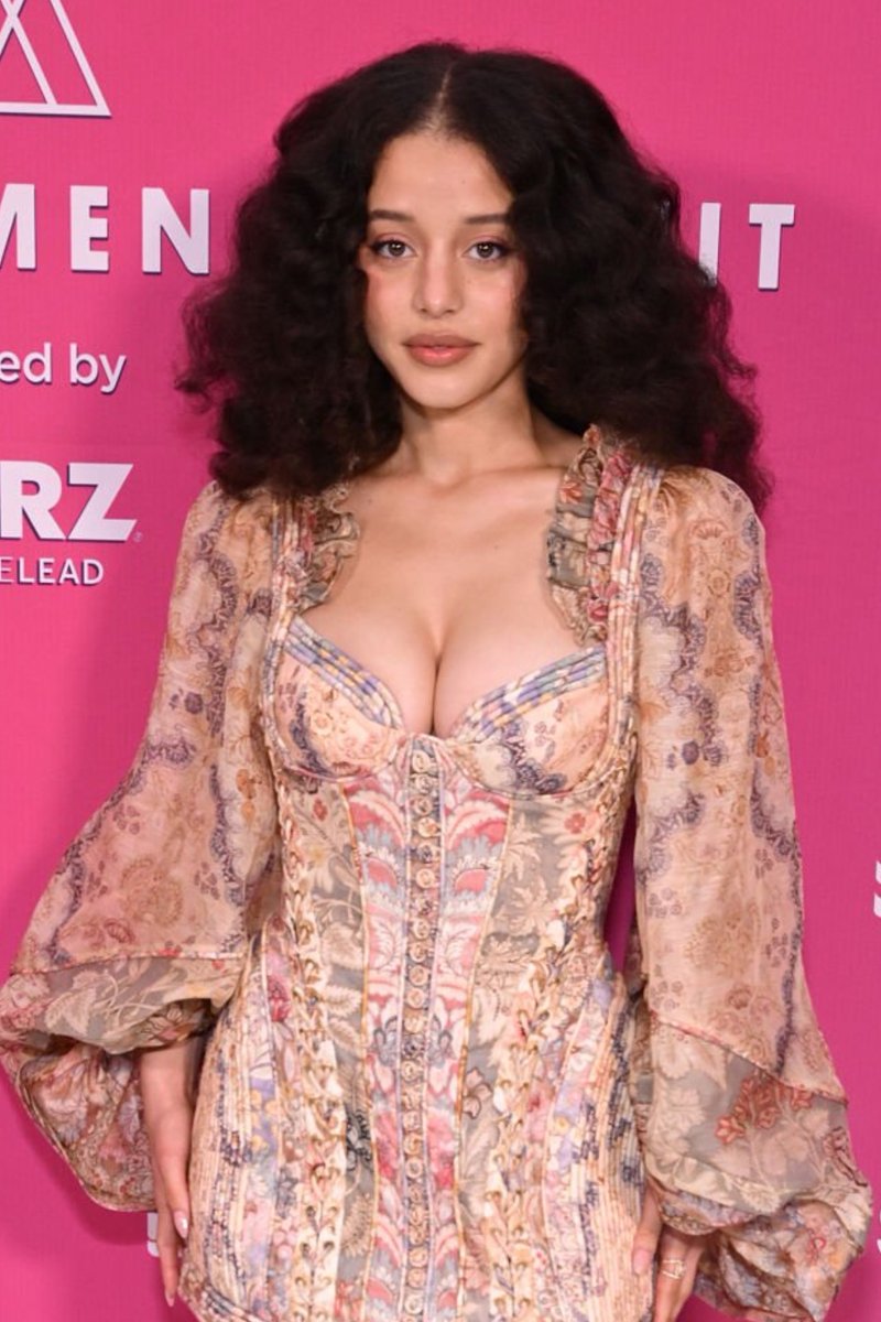 siren crave tweet media