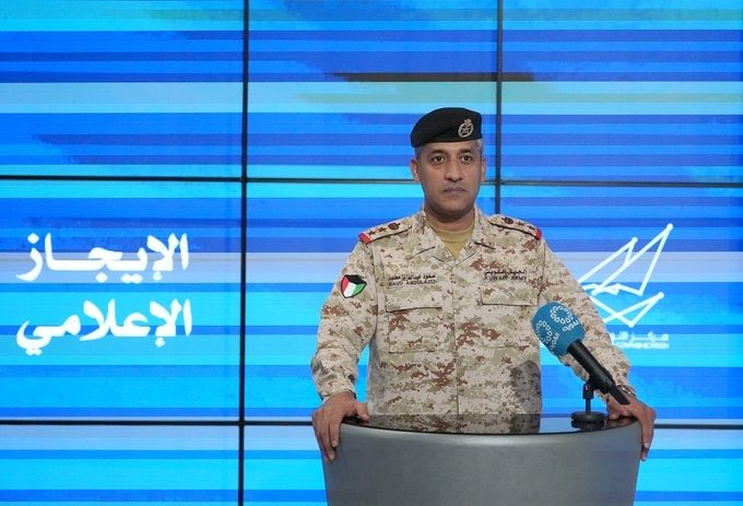 الجيش الكويتي يرصد 4 طائرات مسيرة ويؤكد سلامة الأجواء