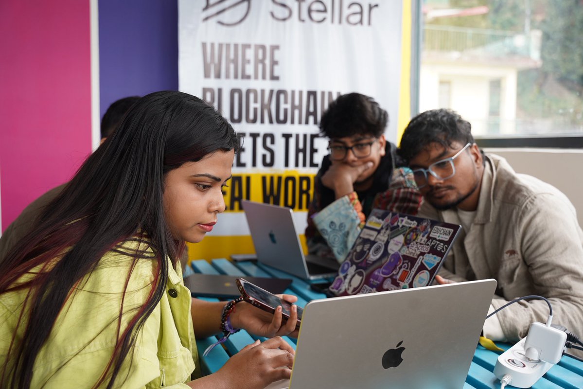 Hypertron tweet media