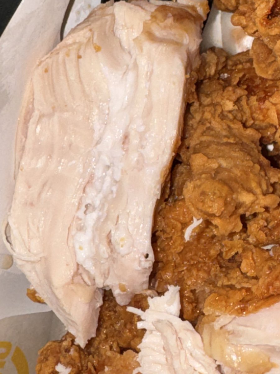 hdough21861's tweet photo. @ChurchsChicken I returned the wrong order that was delivered and this was the chicken I received as the replacement.The quality is very concerning and not what I expected. Please have someone from customer service contact me to resolve this #chicken #raw #gross https://t.co/6IZWDCNacl
