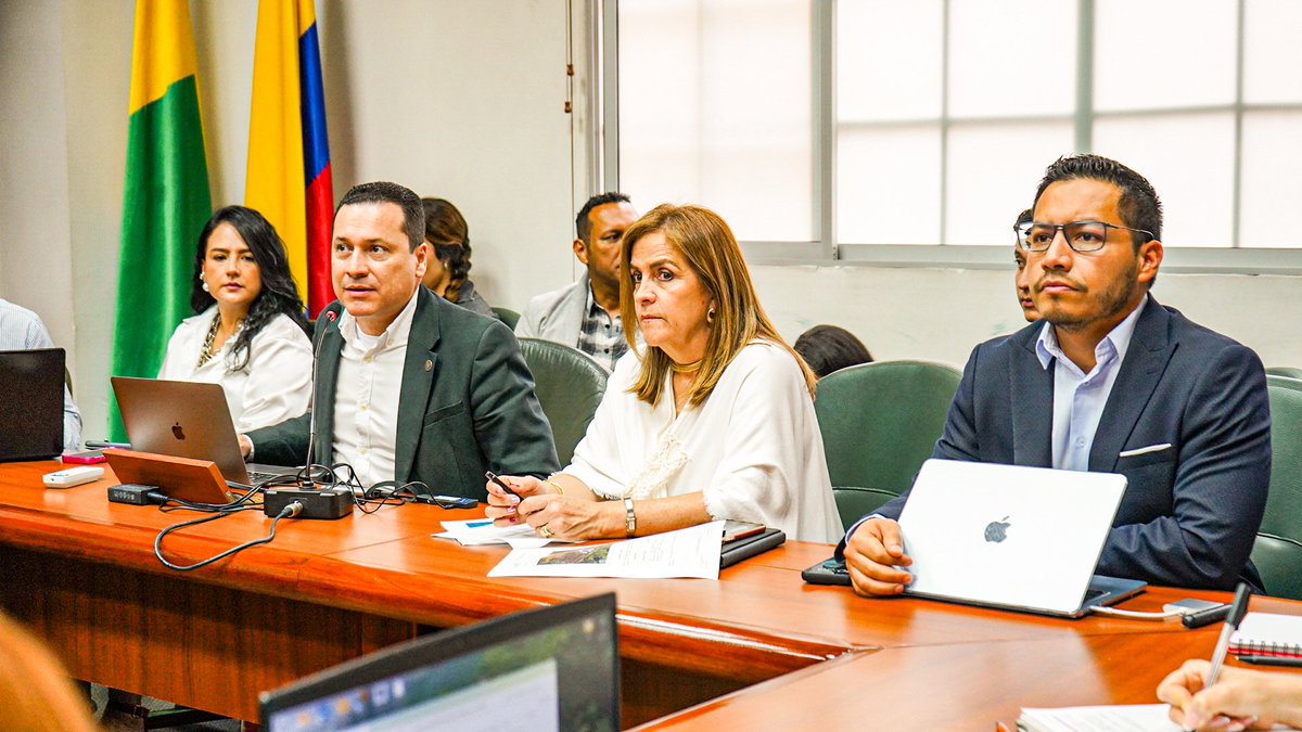 𝐈𝐧𝐟𝐢 Banca de Desarrollo tweet media