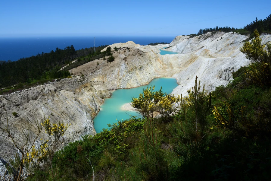 EcoloxistasGC's tweet photo. Os residuos mineiros de Monte Neme, Touro e Pedrafita, "perigrosos" a nivel medioambiental según o MITECO
En Touro e San Finx: filtracións cara a ríos e regatos,  propagándose polos cursos de auga ata chegar ao mar.
#MinaTouroOPinoNon #MinasNon
https://t.co/Da9QHo6lWd https://t.co/C1gfVz8PCD