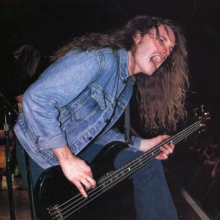 BMplusLegions's tweet photo. CLIFF BURTON https://t.co/HziA2isNZc