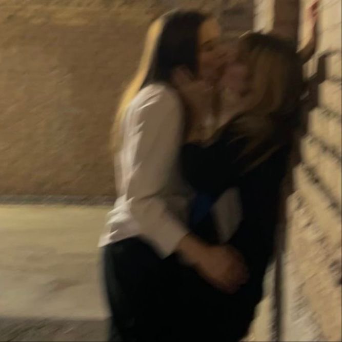 molly parker enthusiast 🪁 tweet media