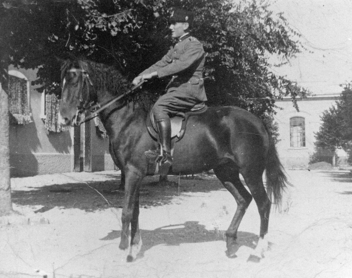 My Great-grandpa in 1939 killing Albanians on a huge fkin horse like Battelfield I

me in 2026 trying to not be manipulated by ghotics and latina baddies