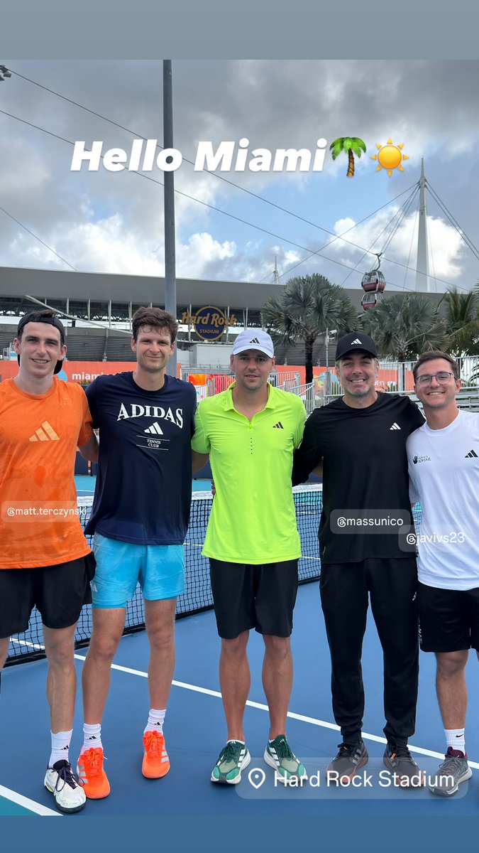 HubertHurkaczFC's tweet photo. Miami Team 💪🔥
📸 Hubert Hurkacz / Instagram Story
#TeamHubi #HubiHero #Miami #MiamiOpen #HHFC https://t.co/QMRGE7Fqan
