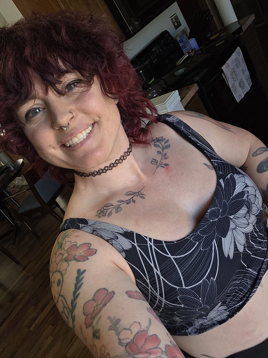 Jess (muscles💪) tweet media