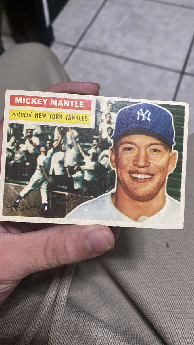 EMGdasme's tweet photo. Cant grade it since I’m in El Salvador but it’s the real deal I think I got a 8-9 psa I’ll take some offers on it https://t.co/64x7I7kdH8