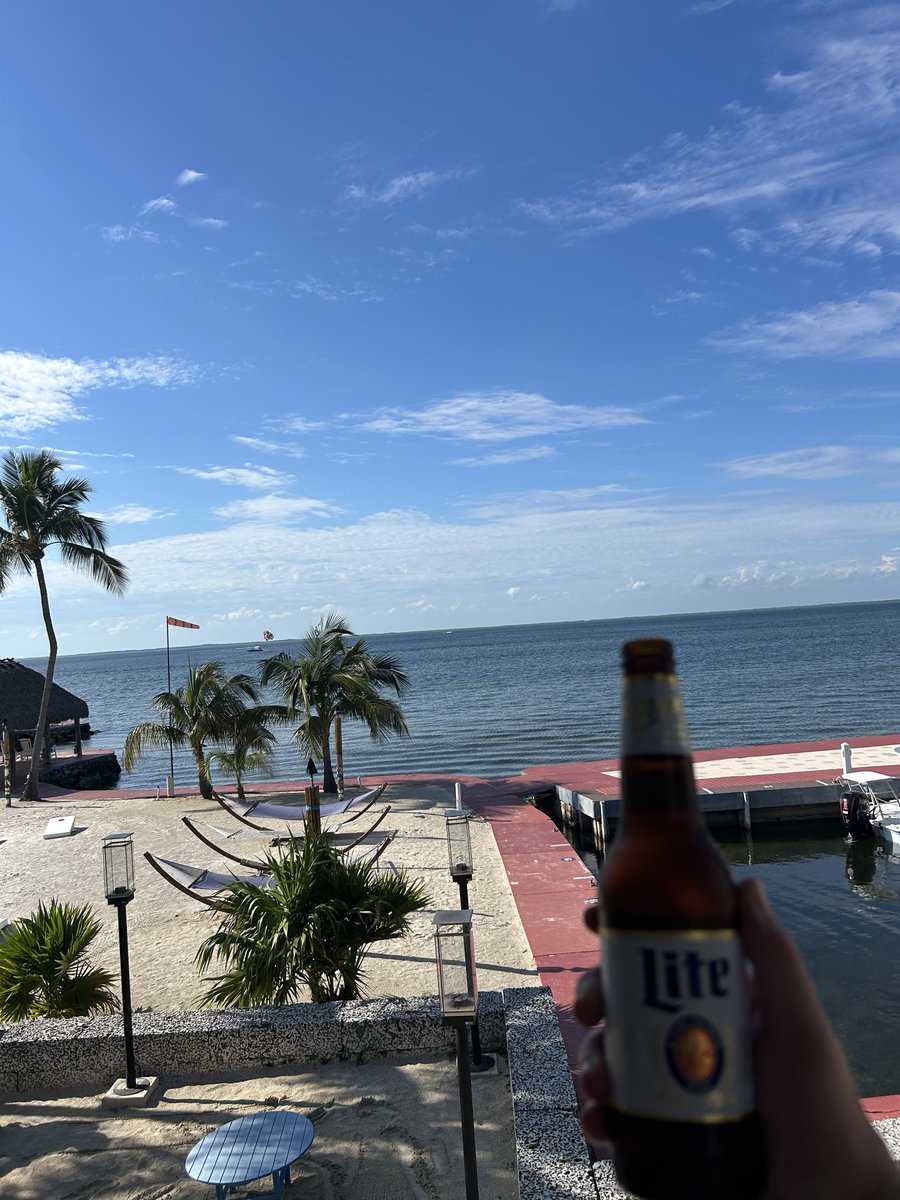 James W. Crop tweet media