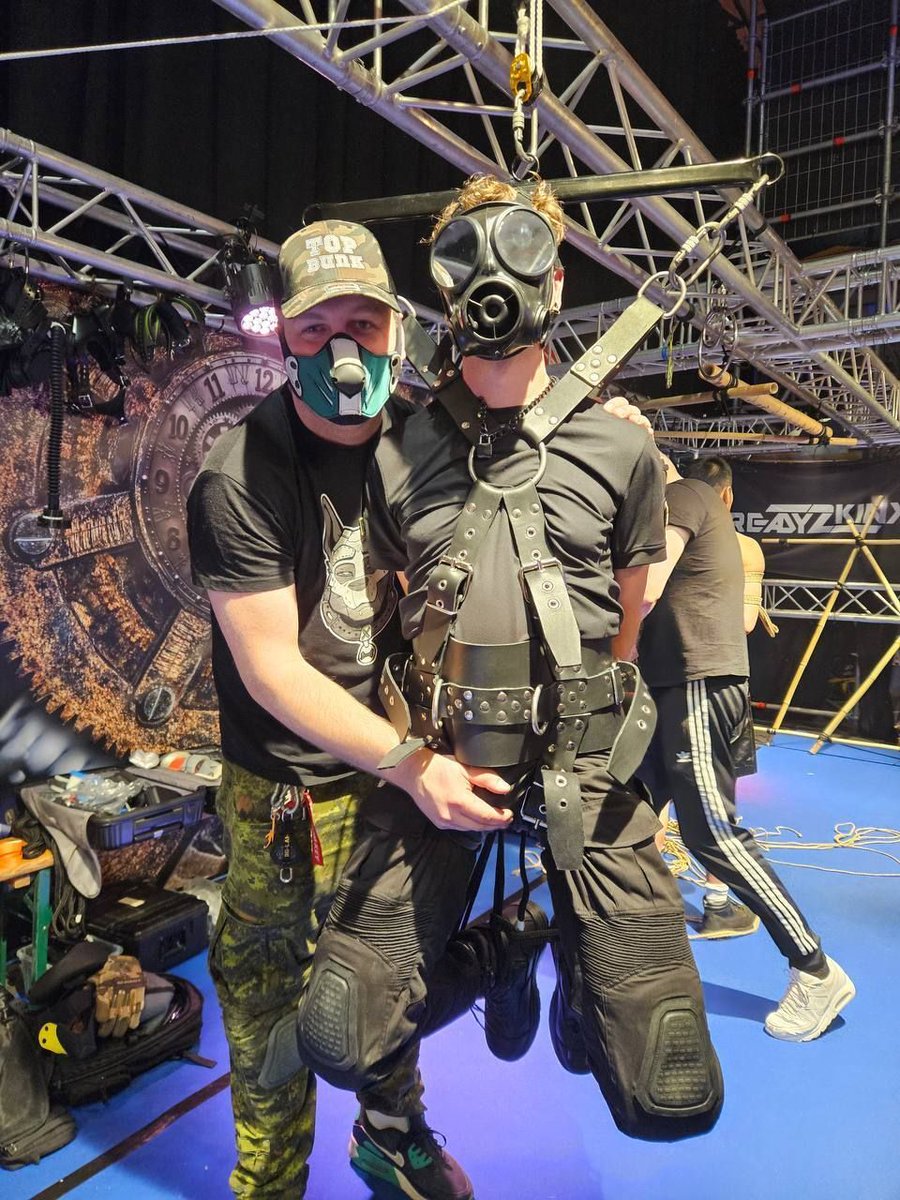 Pupspike15's tweet photo. Got to hang a SWAT boy in suspension and tease him a little. Watching him try to stay tough while dangling there was way too much fun.

Still think I was way too nice to him though… 😉
#bondage #darklandsfest #ready2kink https://t.co/ezfXtrMB8c