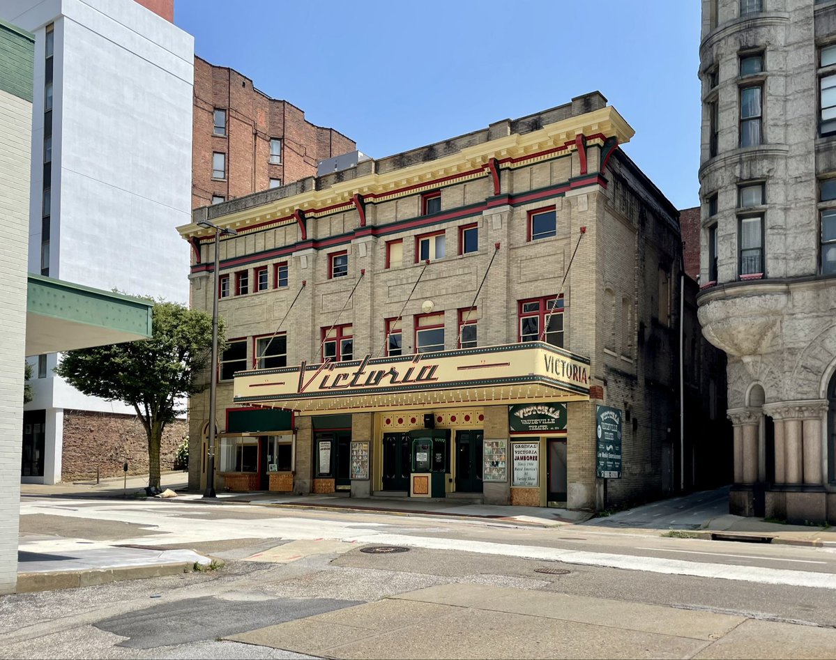 Midwest Modern tweet media