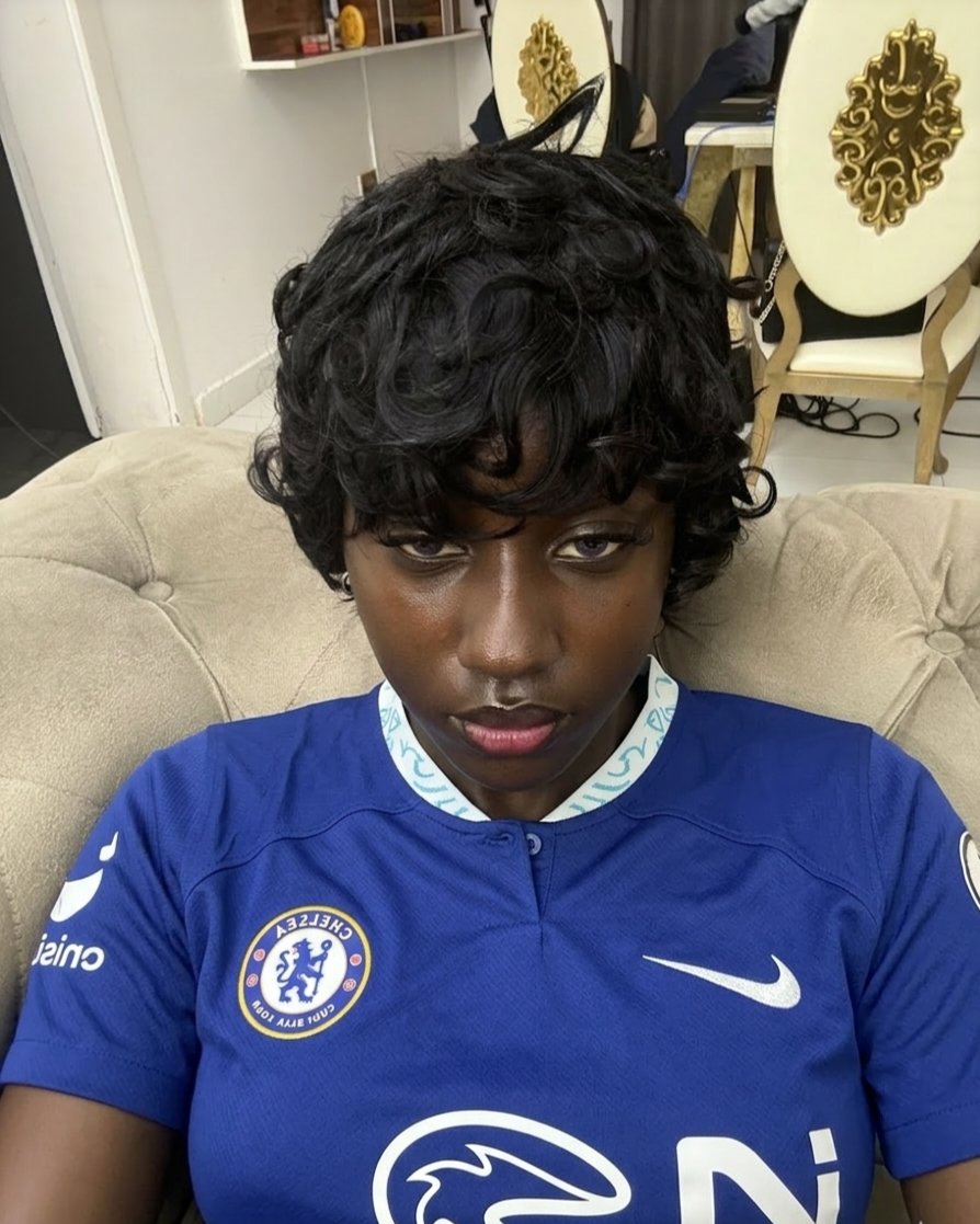 Claire 💙 tweet media