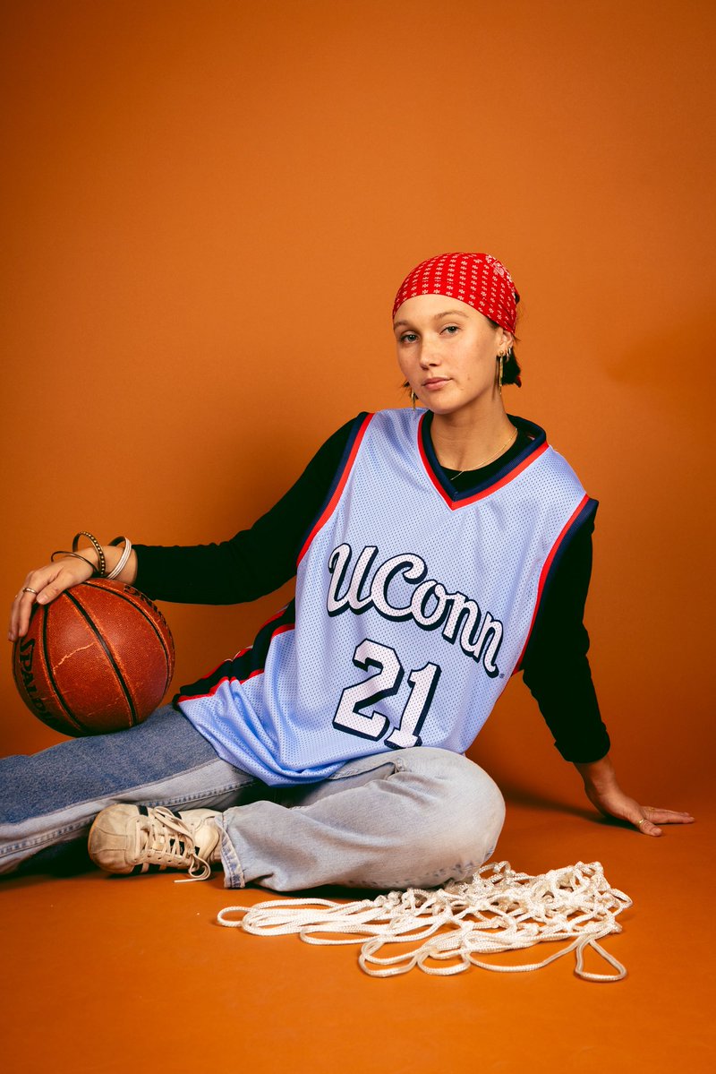 UConn NIL Store tweet media