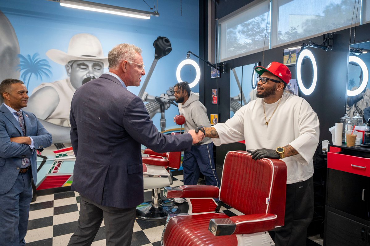 Rep. Scott Peters tweet media