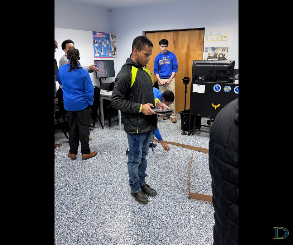 De La Salle Institute tweet media