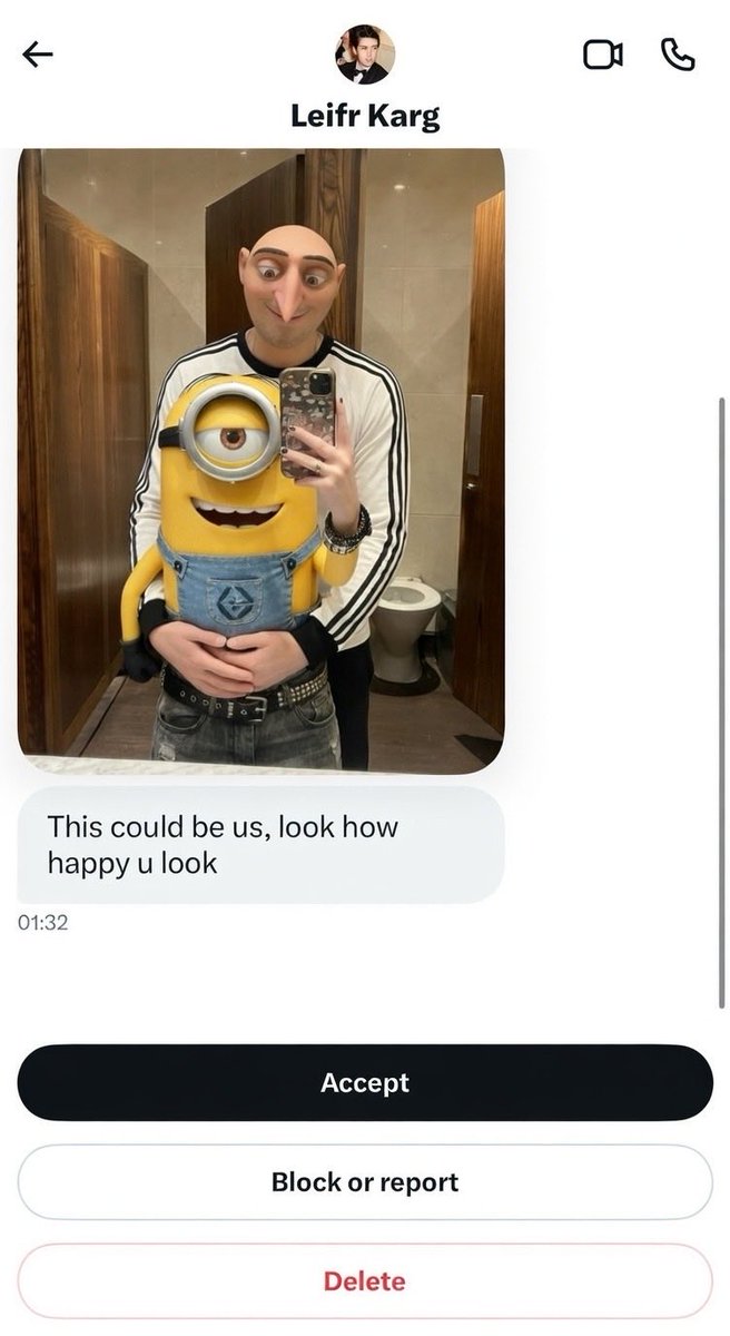 HowlingGosling tweet media