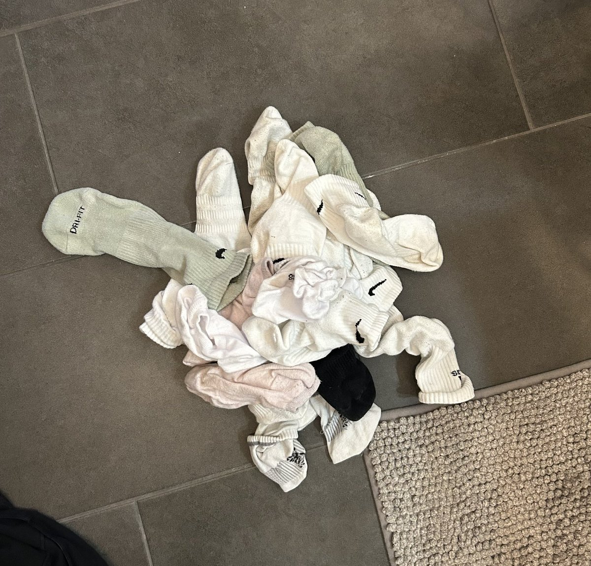 Ruby Clark tweet media