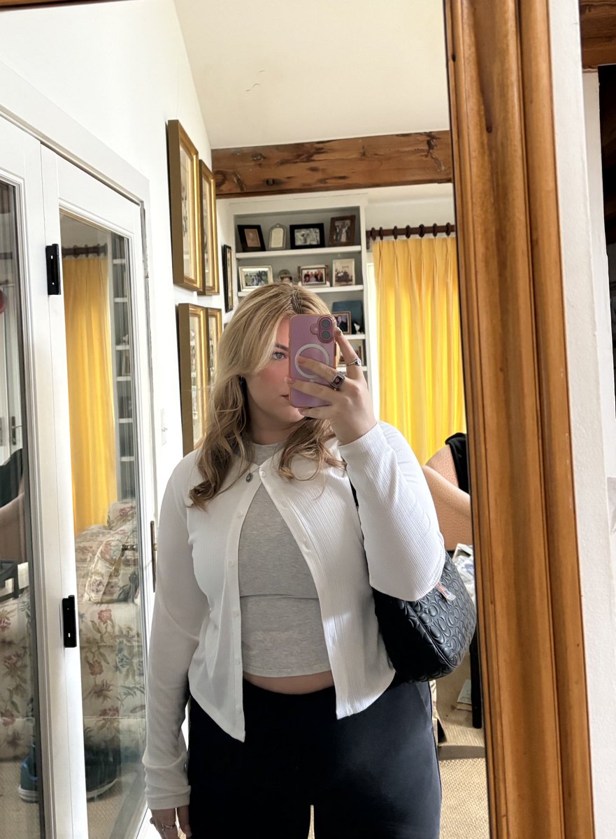 yaphouse annie tweet media