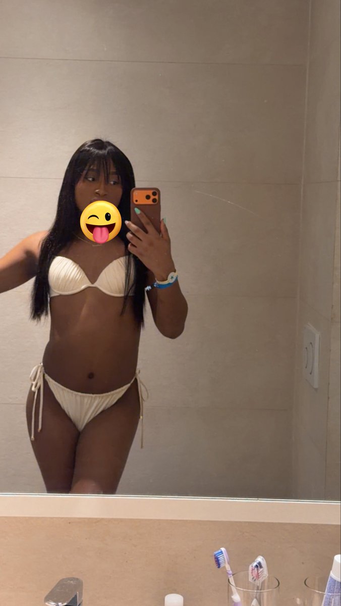 Latinahot tweet media