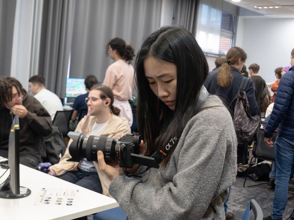 YunhaLee_photo tweet media