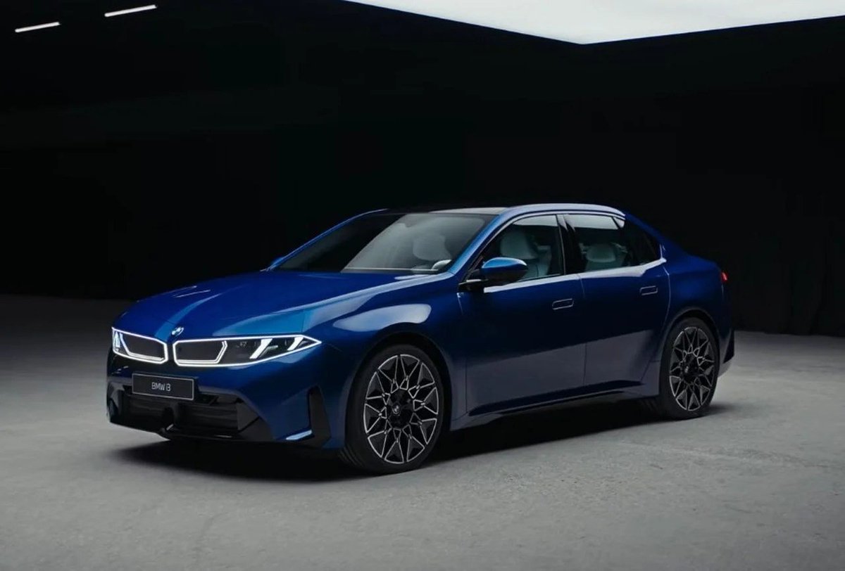 AlejandroEV66 tweet media