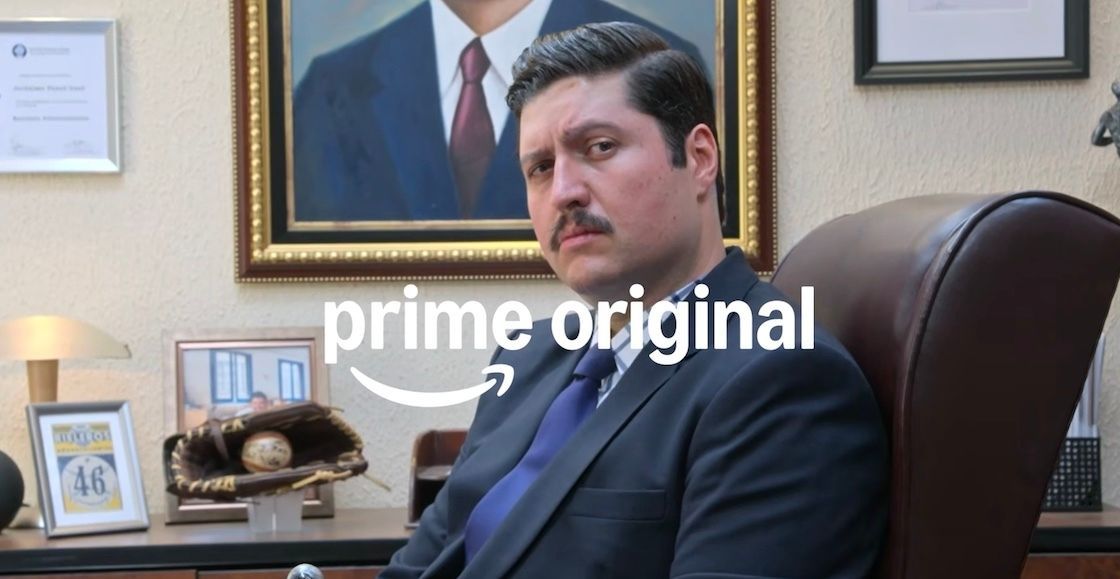 sopitas's tweet photo. La Oficina, la versión mexicana de The Office, se burla del godinato, el nepotismo y esos jefes que hablan con mucha seguridad… aunque no sepan de qué. https://t.co/Q0z287LStY 😅 https://t.co/5rU0mdJndV