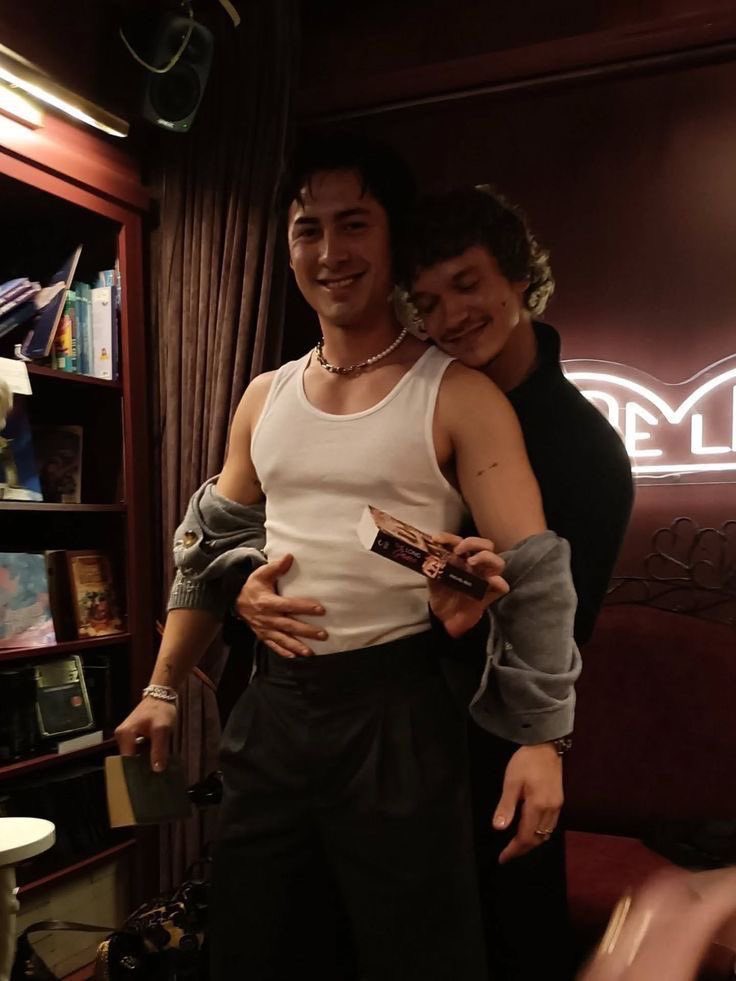 Meli🍇 tweet media