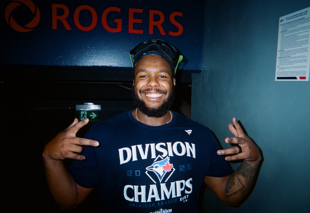 Toronto Blue Jays tweet media