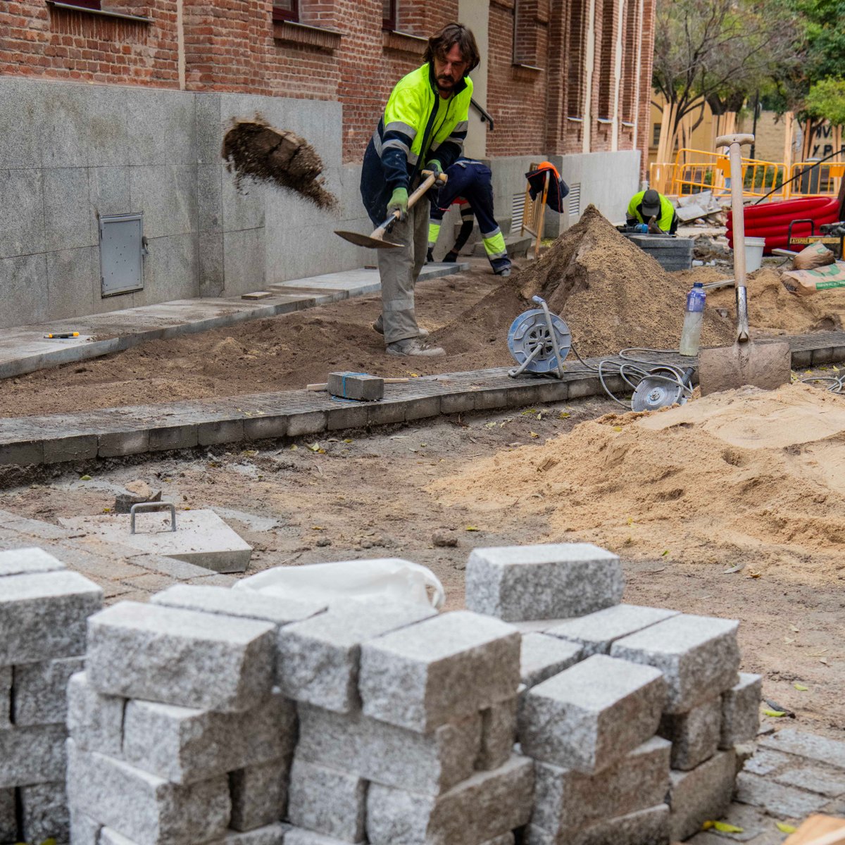 Decide Madrid tweet media