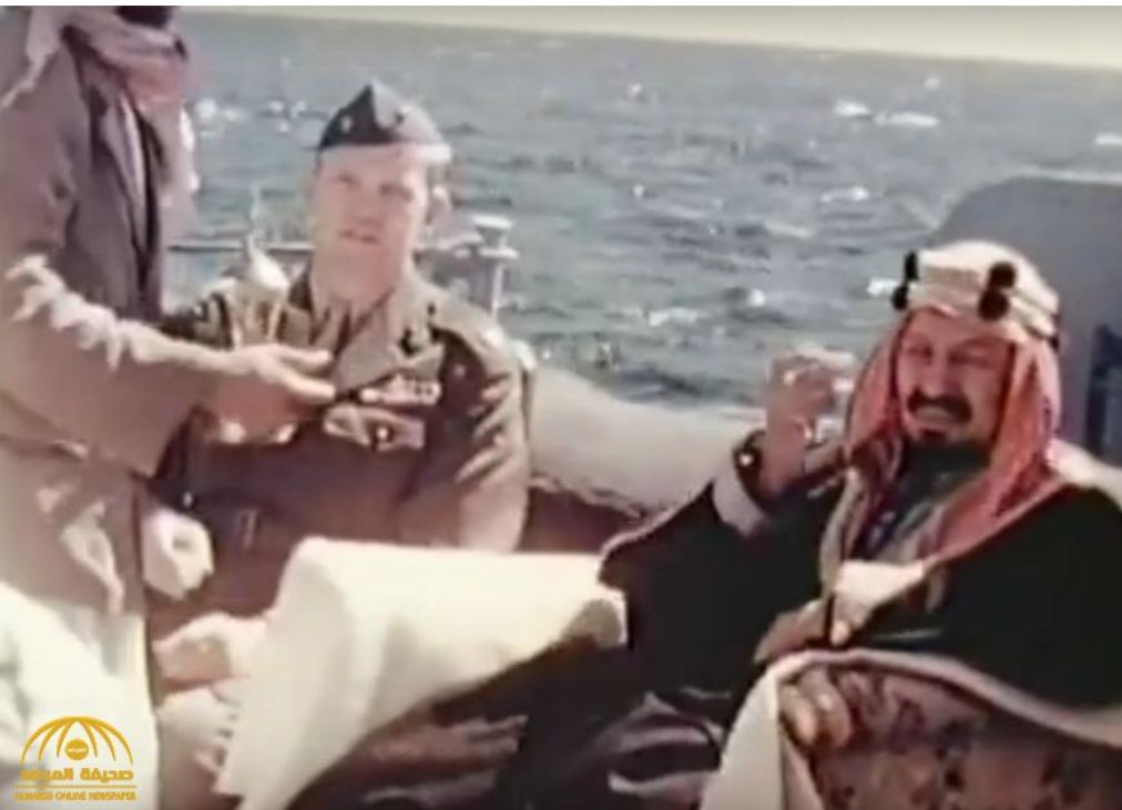 هذا ما قاله العقاد في رحلته البحرية مع الملك عبدالعزيز إلى مصر؟
——————————————
في عام 1364هـ تم إيفاد محمود عباس العقاد لمرافقة الملك عبدالعزيز ضمن الوفد الرسمي في زيارته إلى مصر، فكان مما قاله ما يلي: (إذا عرفتَ الملك عبدالعزيز ثلاثة أيام، فكأنك قد عرفته ثلاث سنوات، أو لازمته في