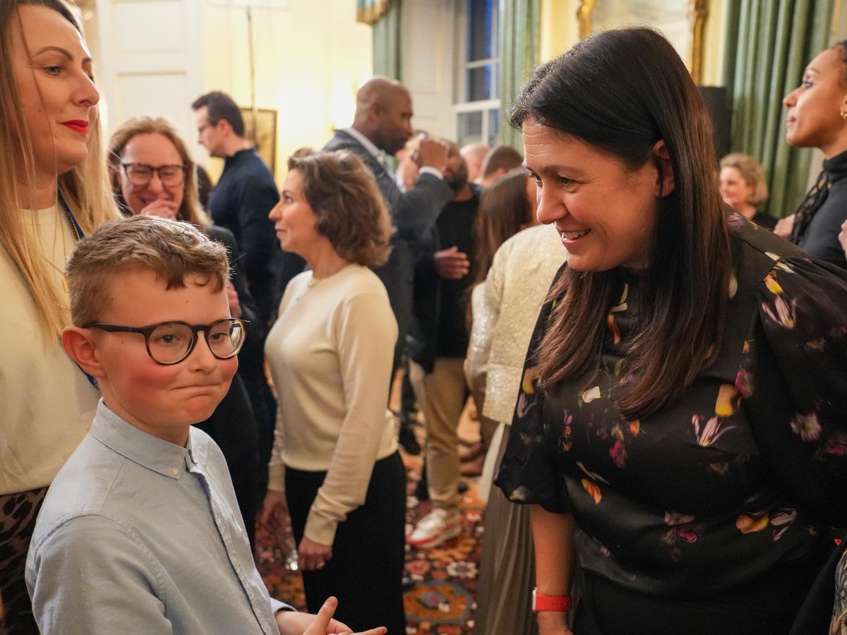 Lisa Nandy MP tweet media