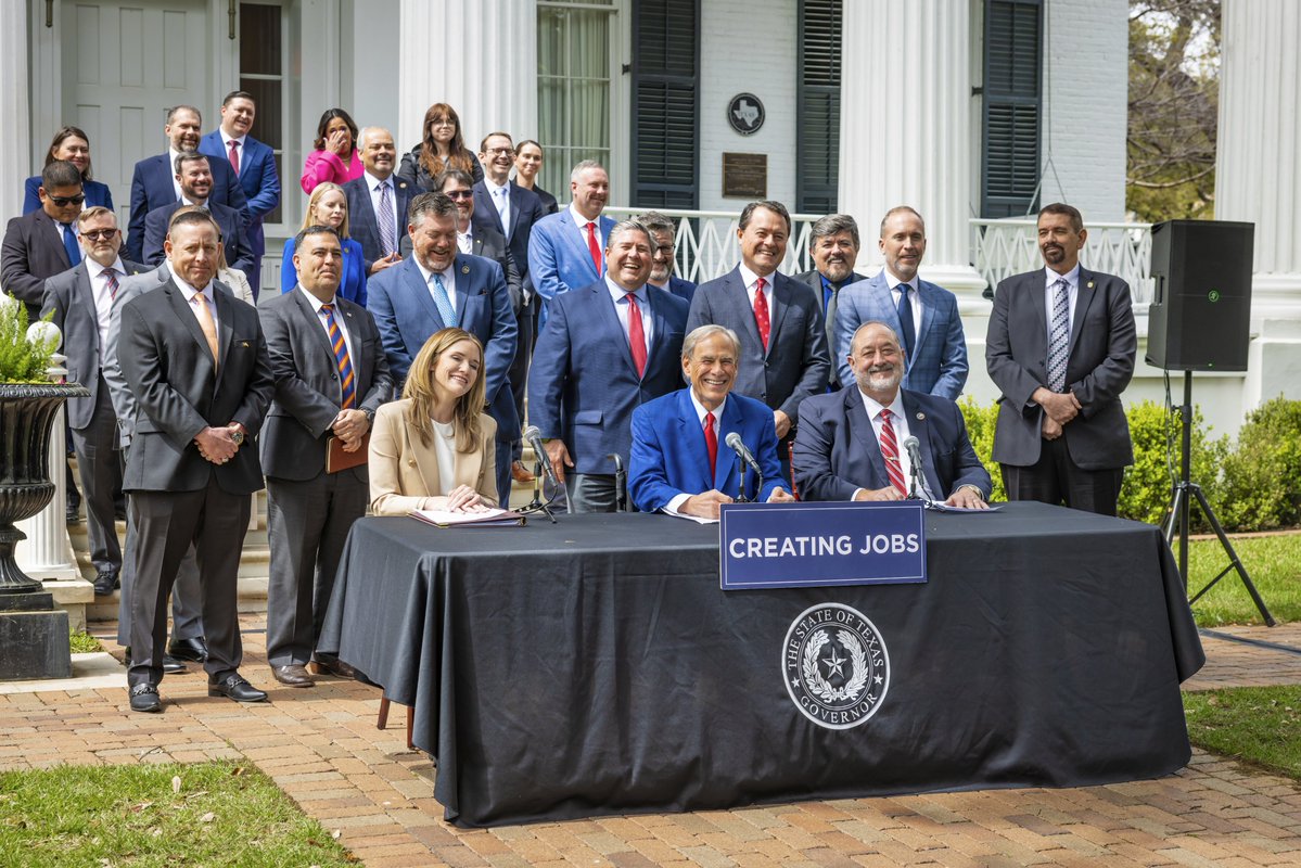 Governor Abbott Press Office tweet media