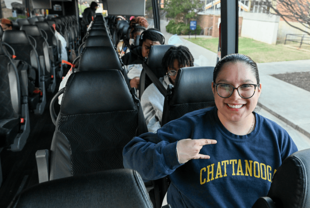 UTChattanooga's tweet photo. UTC launched the pilot of “Mocs to Memphis (and points in between)” this spring break. 🚌 💛 

The charter bus program helped students travel safely and affordably from Chattanooga to Nashville, Jackson and Memphis.

Read more here: https://t.co/dMacpf7eHE https://t.co/4imdvi2A5h