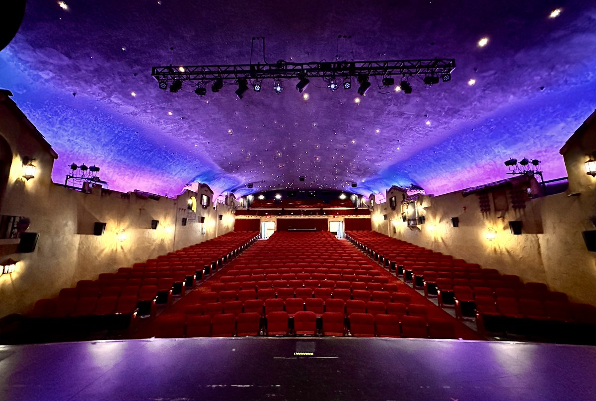 SouthieJack's tweet photo. From the stage…

@therealreneetaylor
#theatre 
#palmsprings https://t.co/XP4Ff48QXX