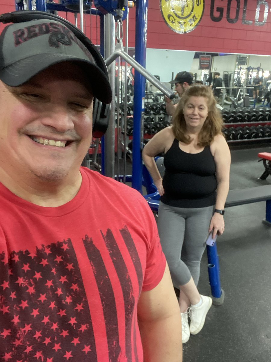 average40sdude's tweet photo. We clean up nicely…Sometimes 🙂 https://t.co/bb3HvHty2p