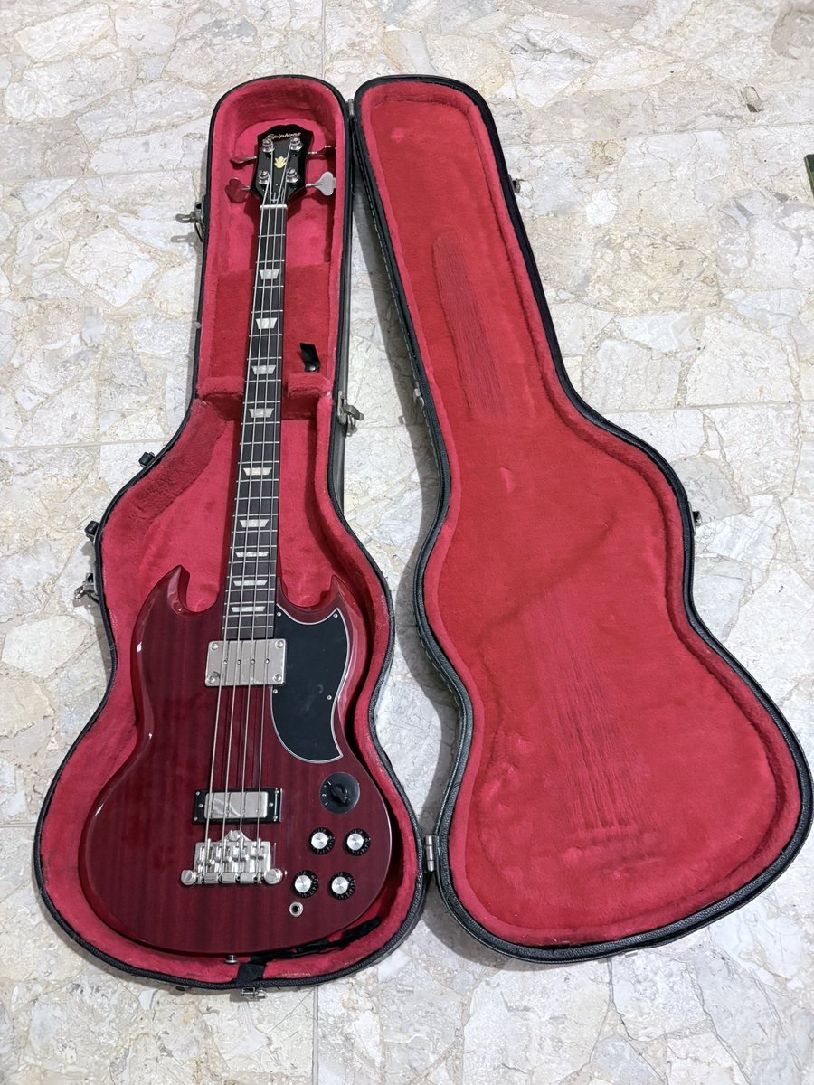 Eka Annash tweet media