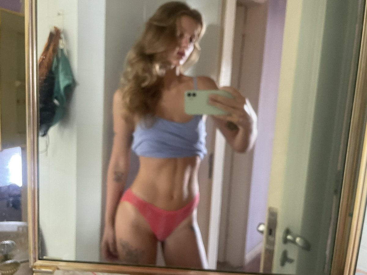 Christiane F tweet media