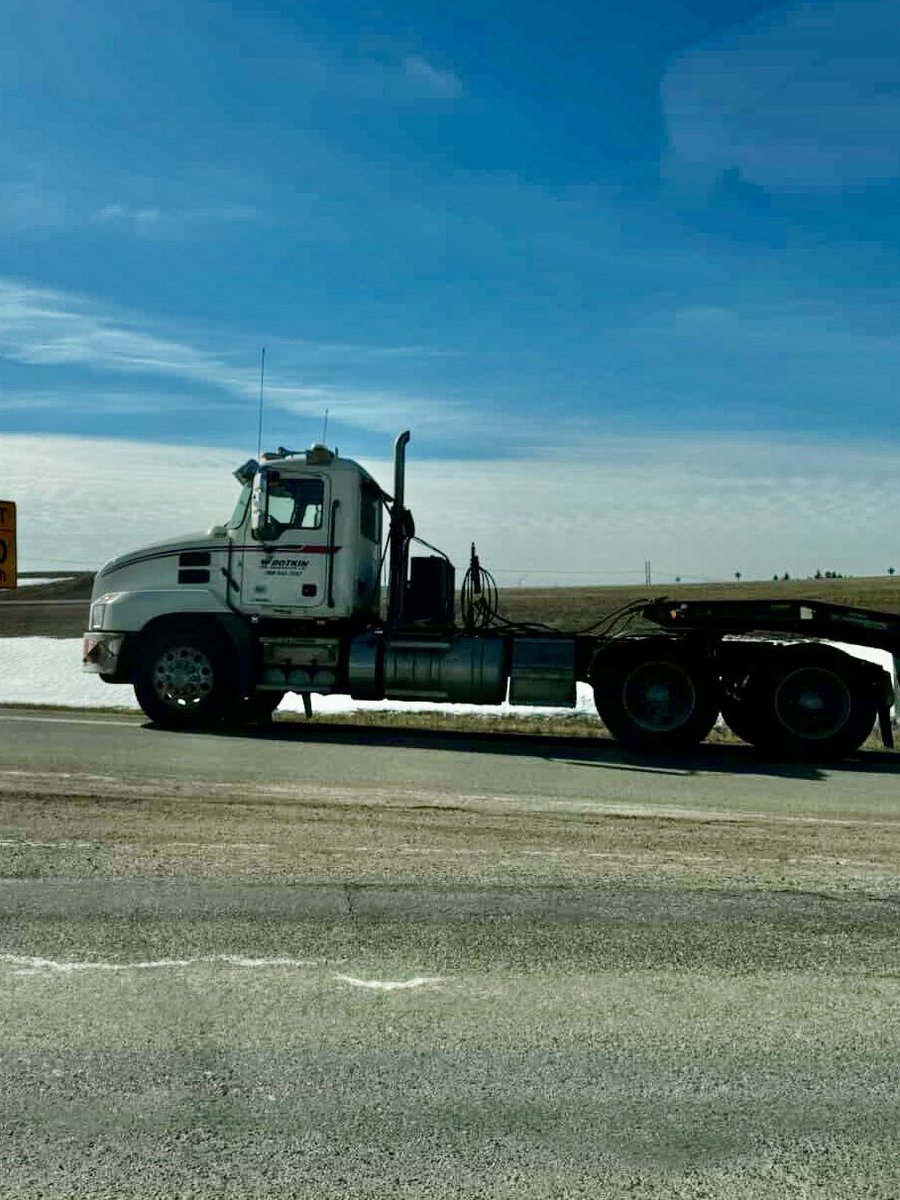 Just Bins tweet media