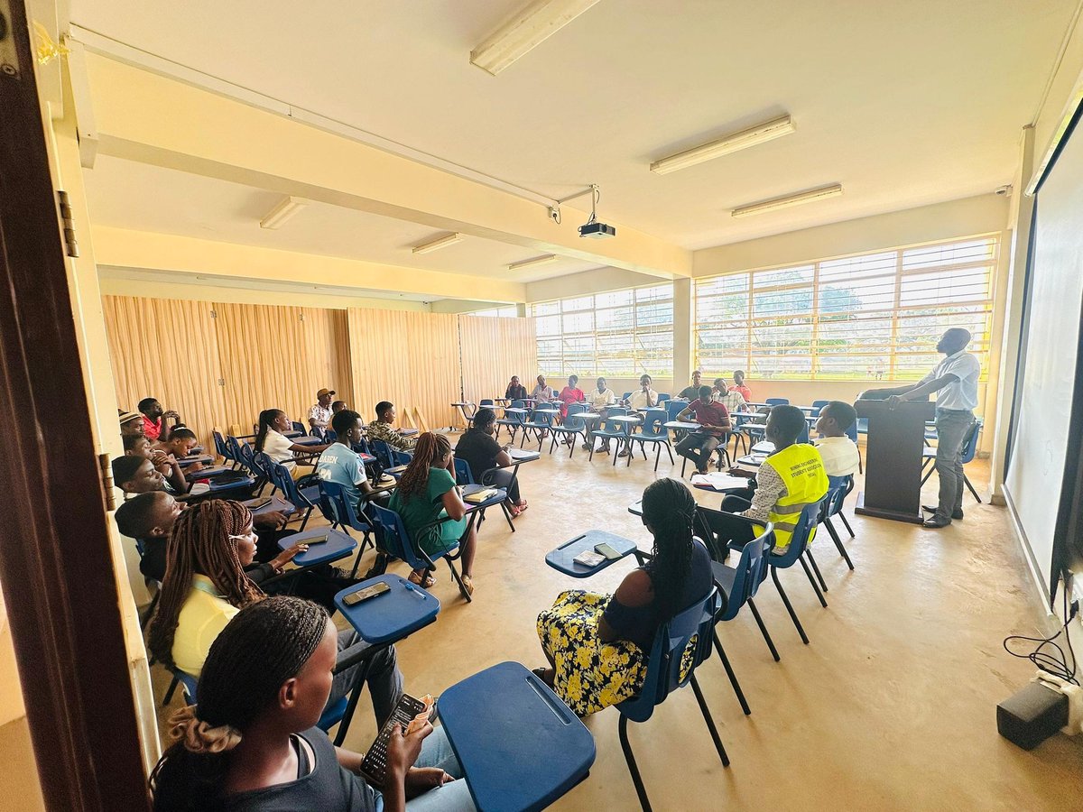 StudentsMi47336's tweet photo. The general meeting for MESA was successful and members aired out their views to see the association grow. Those nice views are to be represented in the leadership meeting organised by #UCEM at Amber house.
#BUES
#BUSITEMA https://t.co/X5kmgGbRVv