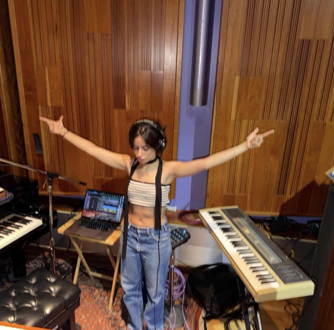 Camila Base tweet media