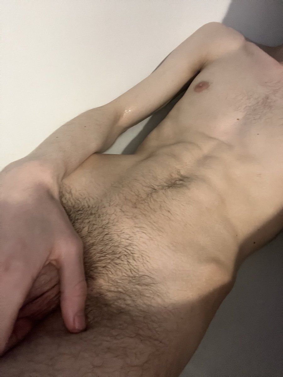 Влад tweet media