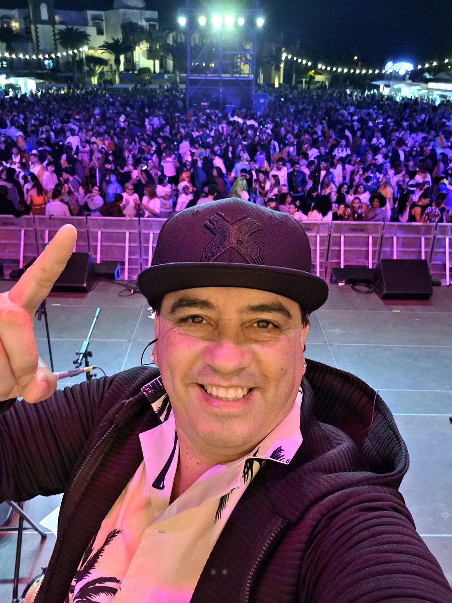 NO SE OLVIDEN , QUE DESPUES DE 
<a href="/elviscrespolive/">toptechnotunes</a> CANTE YOOOO
A SI QUE , SIGUIO LA FIESTA A FULL
CUMBIA - CUARTETO Y MAS MERENGUE 
GRACIAS LANZAROTE 
SERGIO ARANDA